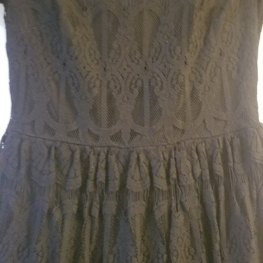 Dress - Picture 3 of 6